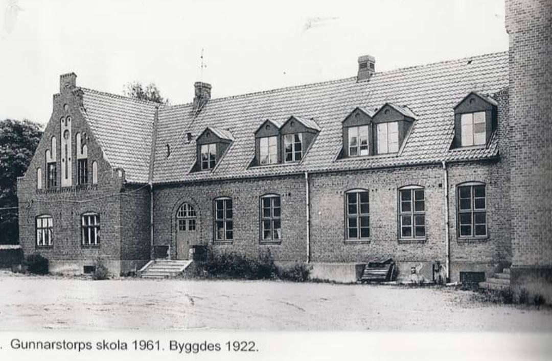 Gunnarstorps skola 1961. Byggdes 1916.